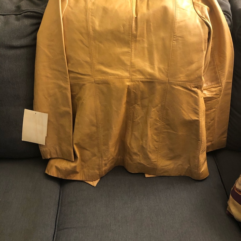 Women’s 100% Genuine Leather Jacket